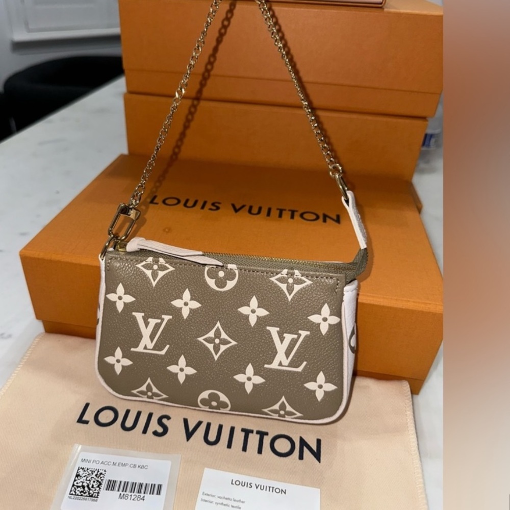 Louis Vuitton Mini Pochette Accessoires Empreinte Kaki Beige Creme - Picture 6 of 6